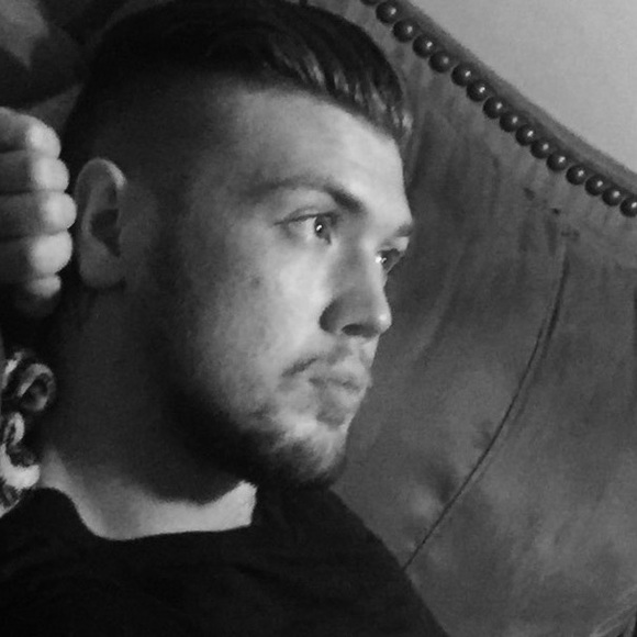 Meet your Posher, Max - Picture 1 of 1